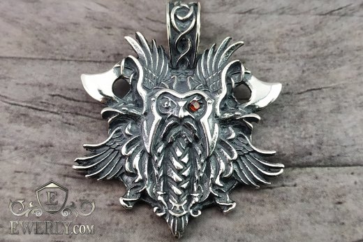 Купить кулон с викингом из серебра с красным камнем (рубин)